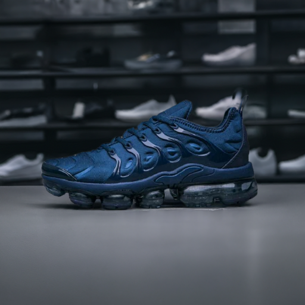 Navy blue vapormax plus best sale